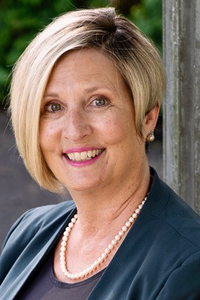 Dr. Kimberlee Messina headshot